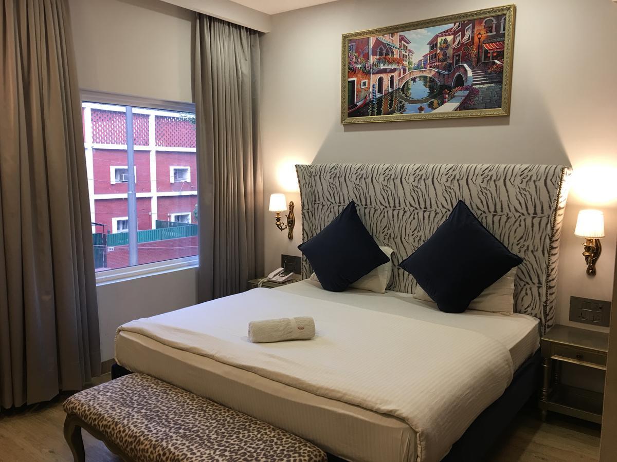 Hotel Posh Chandīgarh エクステリア 写真